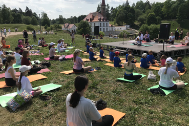 IX Международный день йоги в Ленинградской области